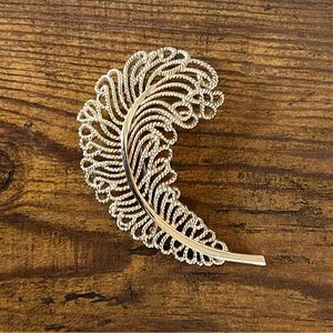 Vintage CROWN TRIFARI Ostrich Feather Brooch Large Pin Brushed Gold-Tone, 3x2 In